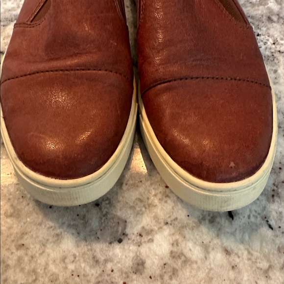 Men's Frye Brown Slip-On Leather Shoes - Picture 6 of 12